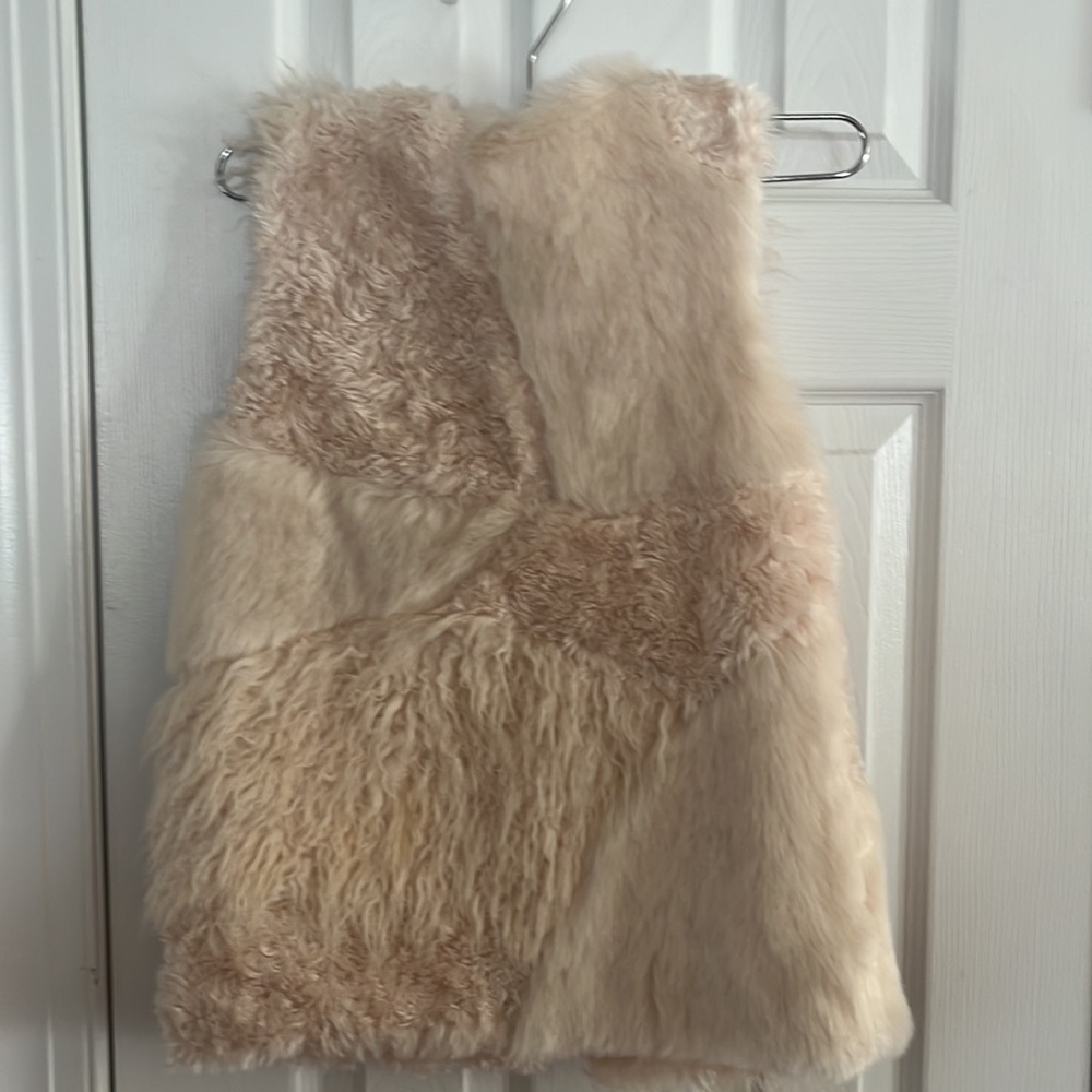 ZARA GIRLS NWT faux fur vest - Picture 4 of 6